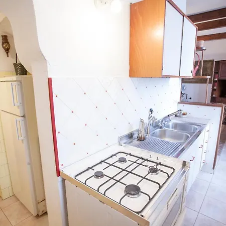 Apartament Trilocale Calata Al Primo Piano *